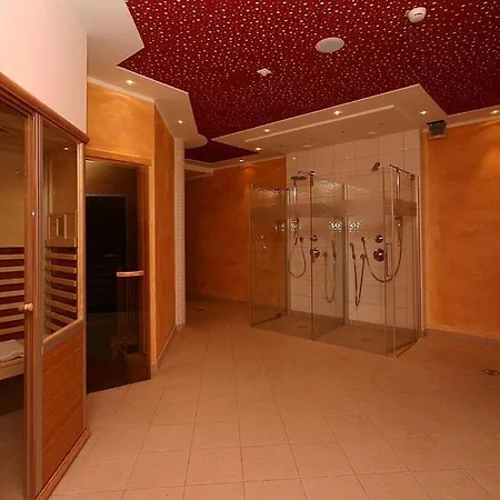 Hotel Herzblut - Joker Card Included In Summer