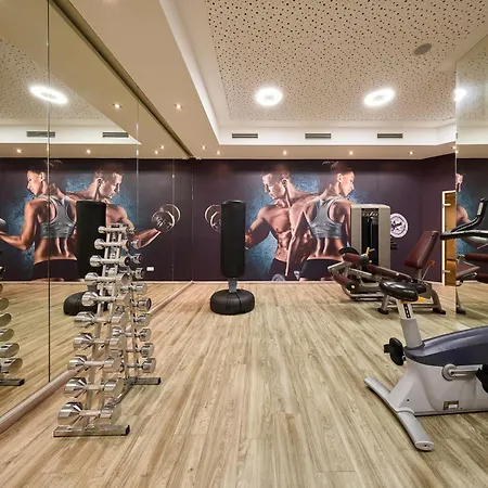 Leni-Marie Saalbach Hotell 4*