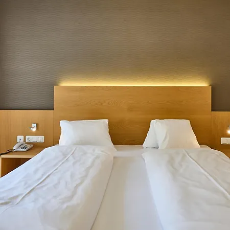 Leni-Marie Saalbach Hotell